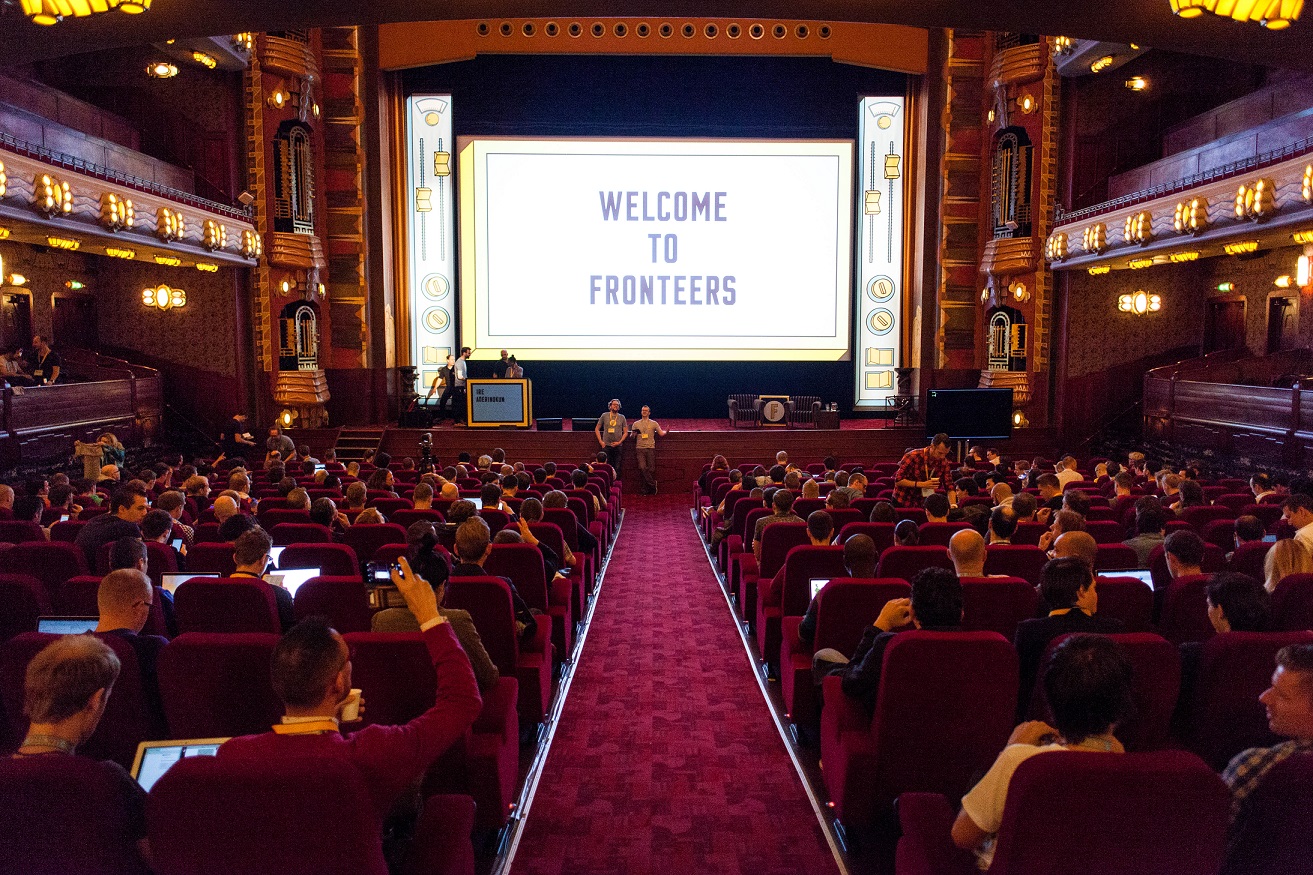 the fronteers crowd
